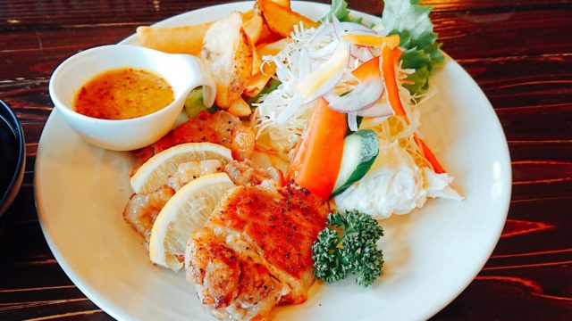 レモンチキンのハニーマスタード定食
