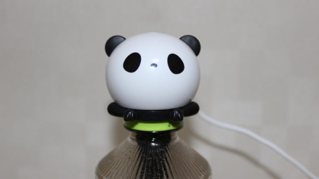 ダイソーで300円の超音波加湿器(パンダ)
