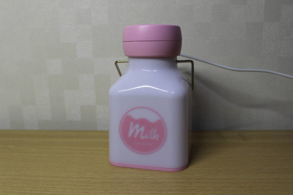 ダイソーで500円のミニ加湿器（ミルク瓶型）