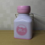 ダイソーで500円のミニ加湿器（ミルク瓶型）